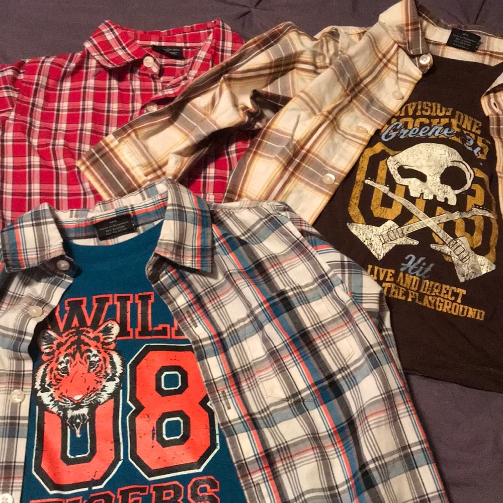 3 plaid long sleeve & 2 short sleeve shirts